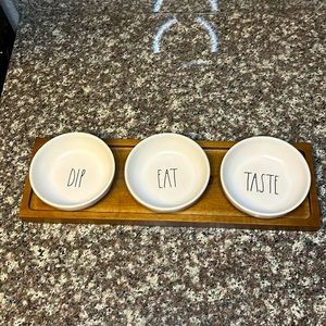 Rae Dunn by Magenta Dip Eat Set with Tray, never used